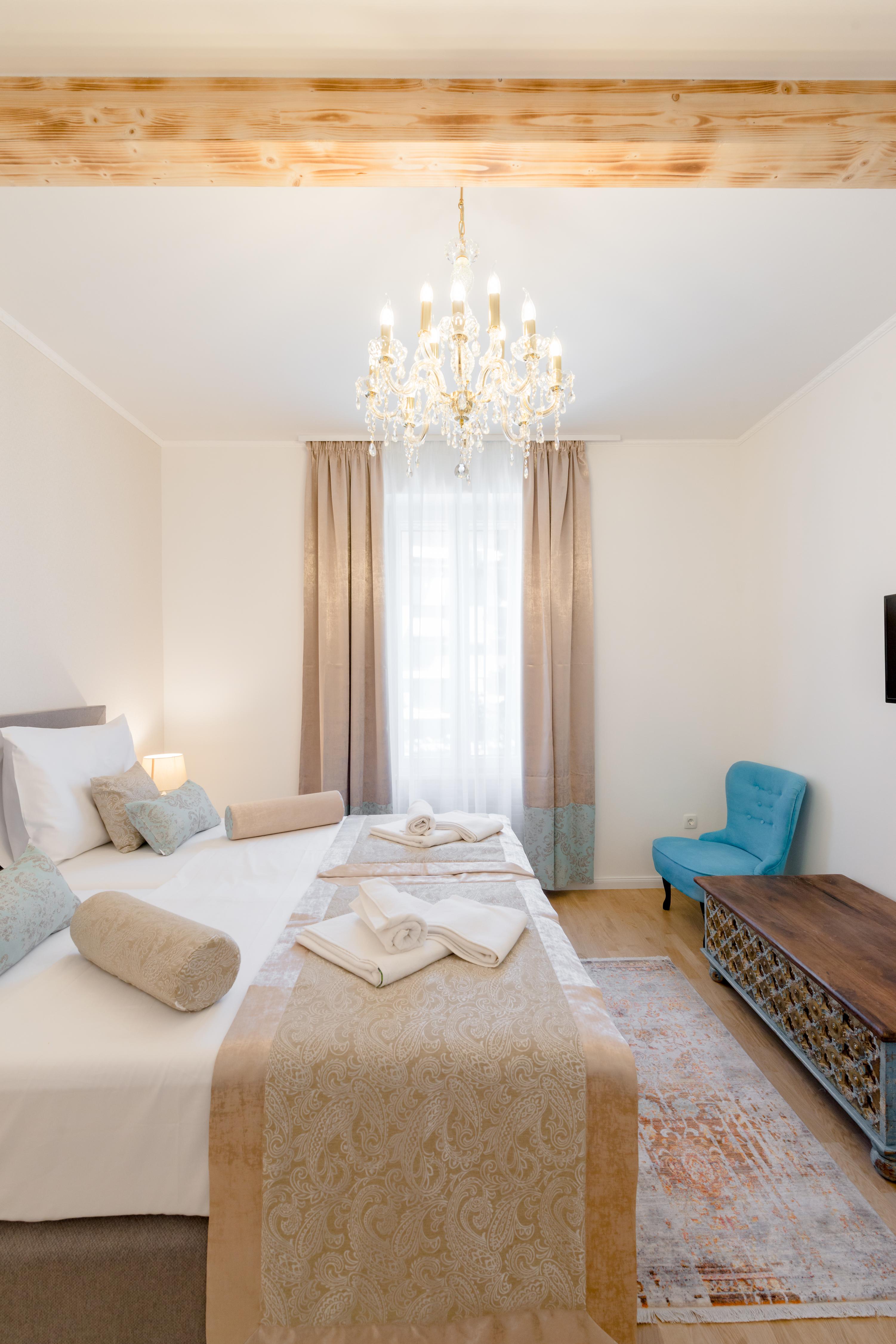 Le Monde Luxury Accommodation Сплит Екстериор снимка