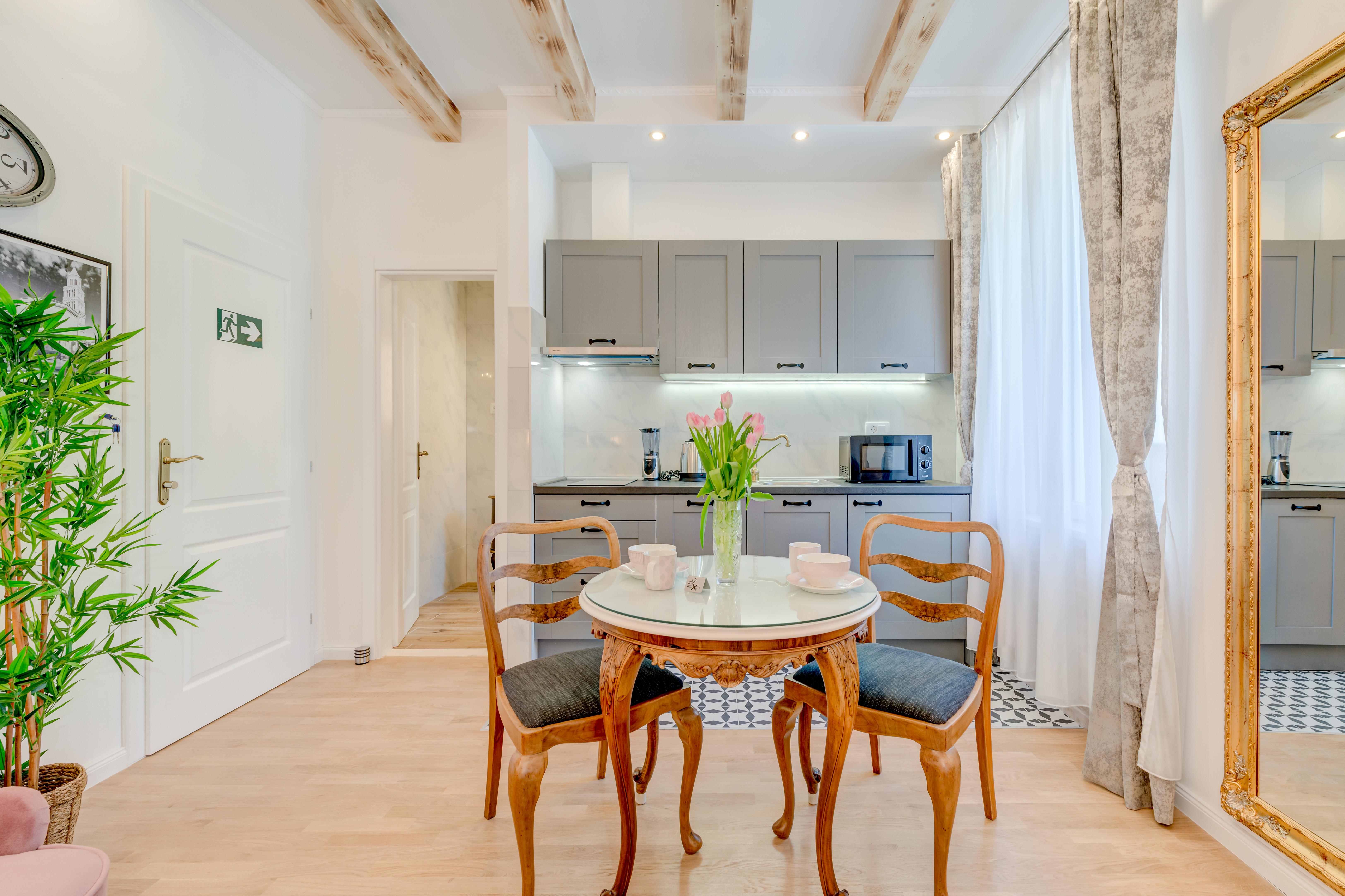 Le Monde Luxury Accommodation Сплит Екстериор снимка