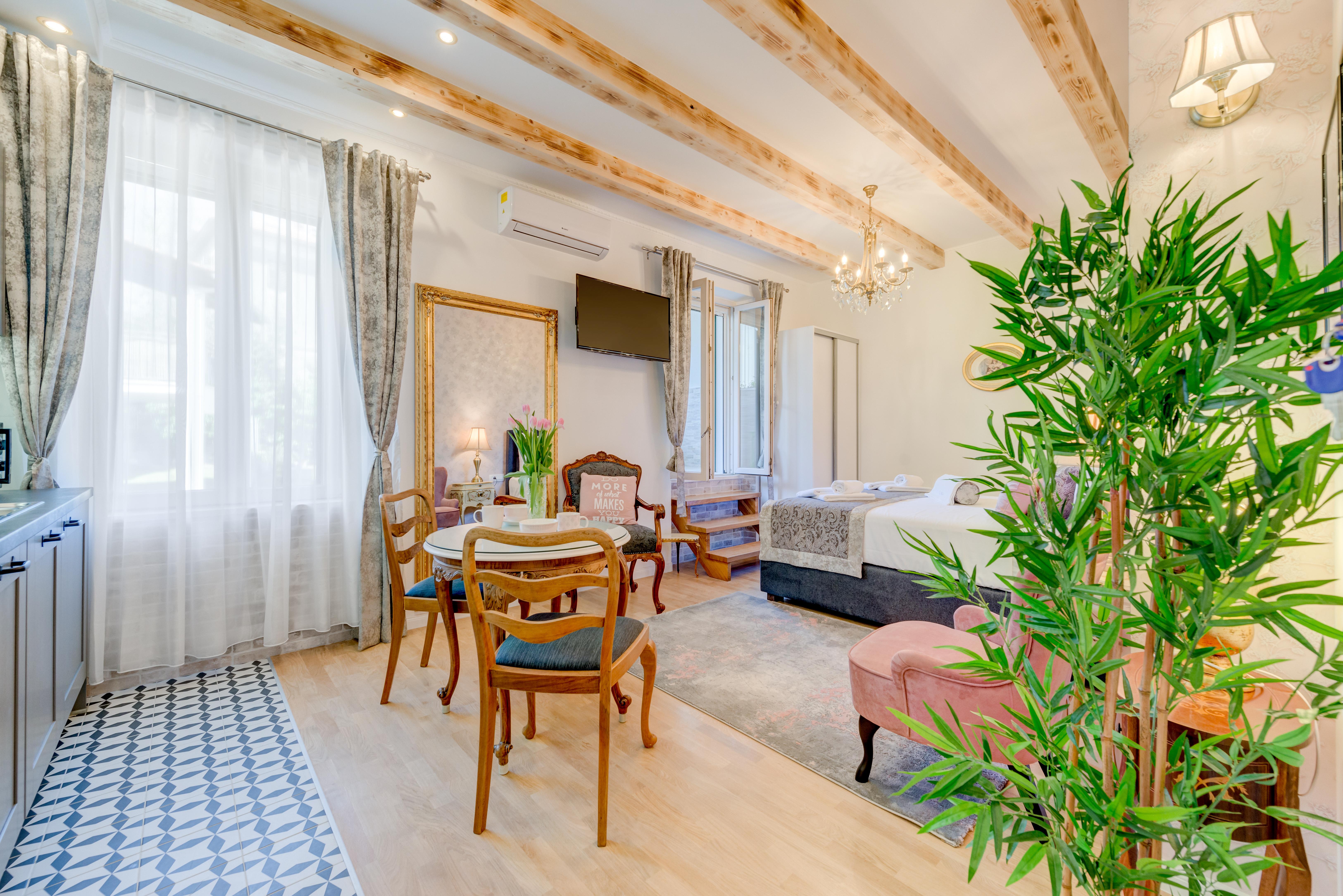 Le Monde Luxury Accommodation Сплит Екстериор снимка