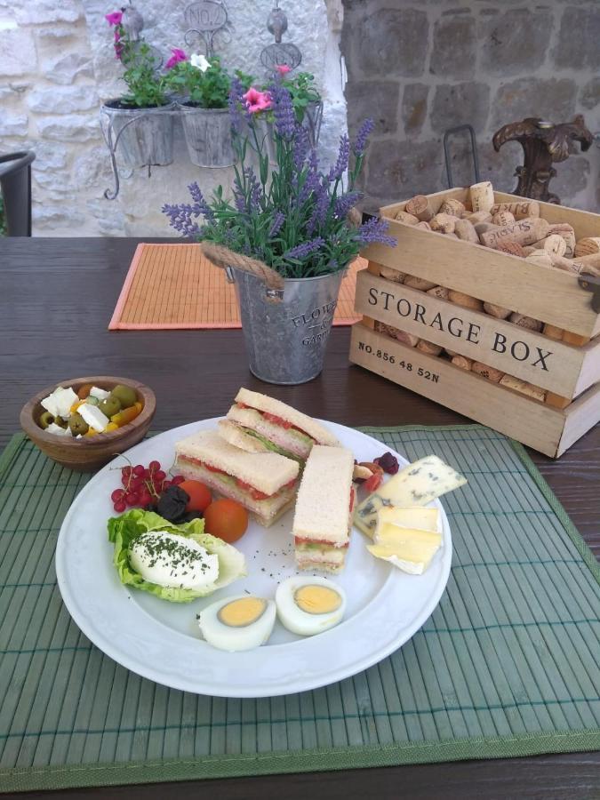 Le Monde Luxury Accommodation Сплит Екстериор снимка